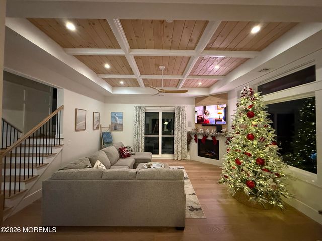 18 Mea Lane, Long Beach Twp, NJ 08008