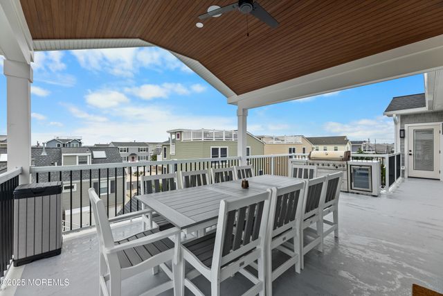 18 Mea Lane, Long Beach Twp, NJ 08008