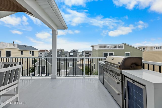 18 Mea Lane, Long Beach Twp, NJ 08008