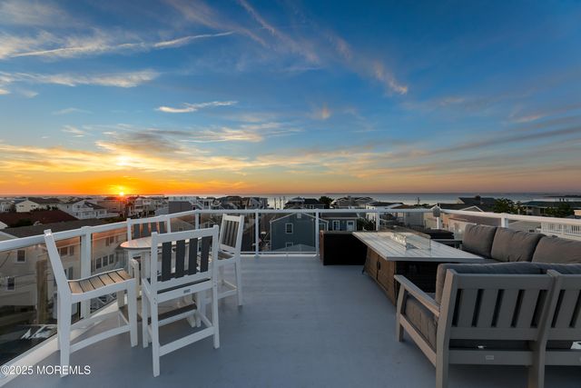 18 Mea Lane, Long Beach Twp, NJ 08008