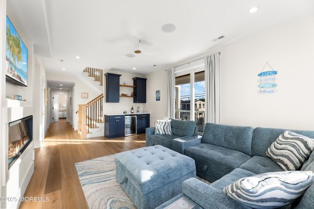 18 Mea Lane, Long Beach Twp, NJ 08008