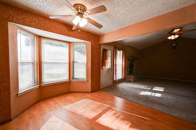 6640 Fair Oaks Drive, Watauga, TX 76148