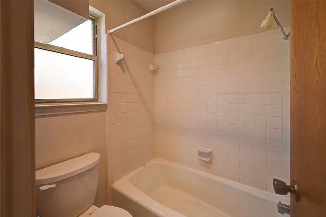 6640 Fair Oaks Drive, Watauga, TX 76148