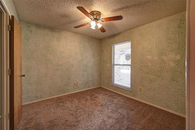 6640 Fair Oaks Drive, Watauga, TX 76148