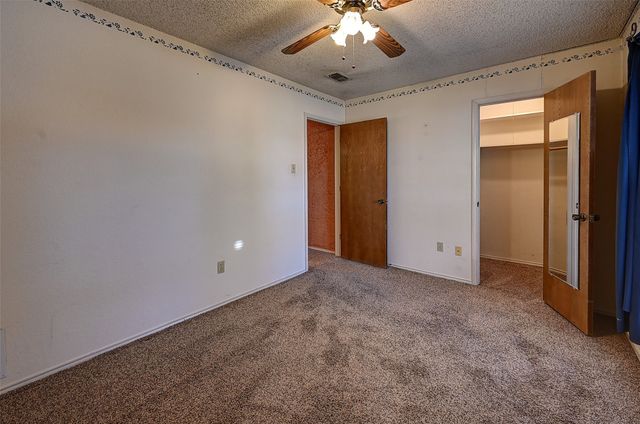 6640 Fair Oaks Drive, Watauga, TX 76148