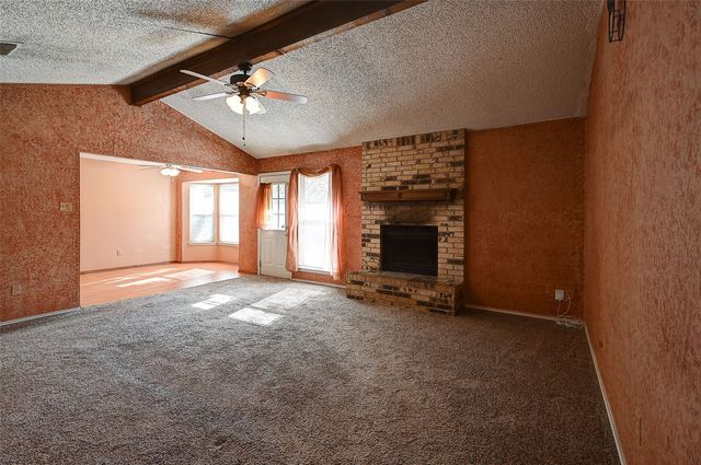 6640 Fair Oaks Drive, Watauga, TX 76148