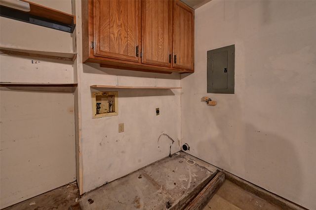 6640 Fair Oaks Drive, Watauga, TX 76148