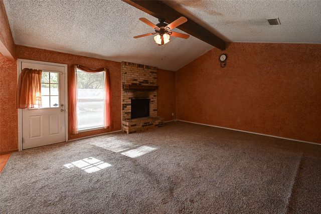 6640 Fair Oaks Drive, Watauga, TX 76148