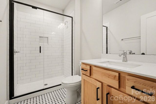 816 Madison Glen Lane, Charlotte, NC 28209