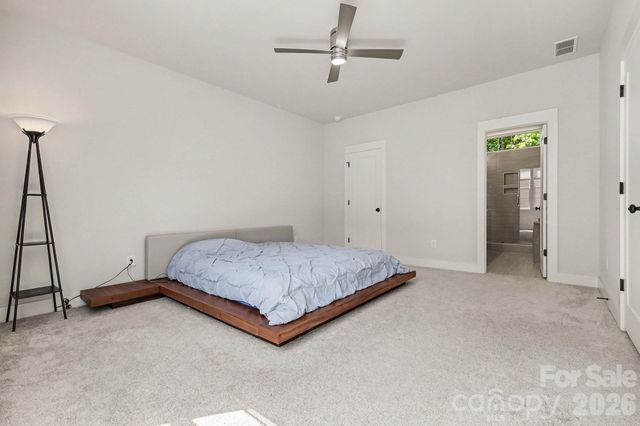 816 Madison Glen Lane, Charlotte, NC 28209