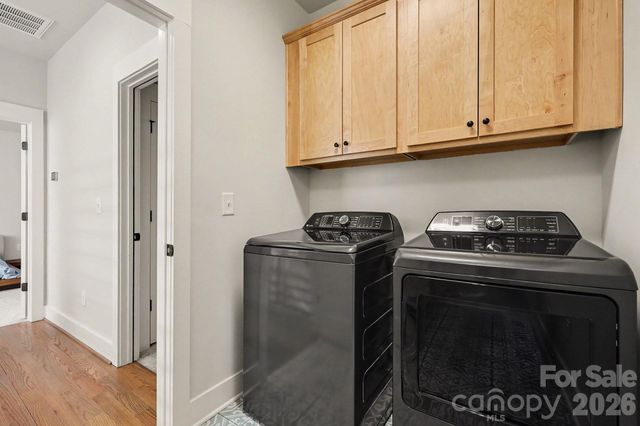 816 Madison Glen Lane, Charlotte, NC 28209