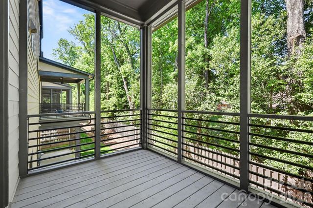 816 Madison Glen Lane, Charlotte, NC 28209