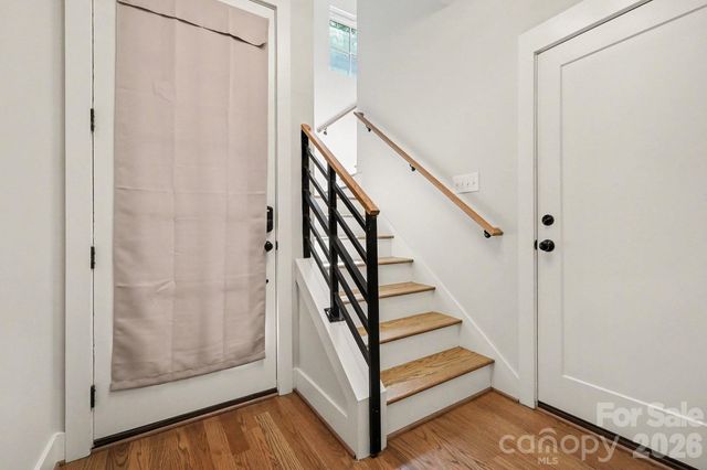 816 Madison Glen Lane, Charlotte, NC 28209