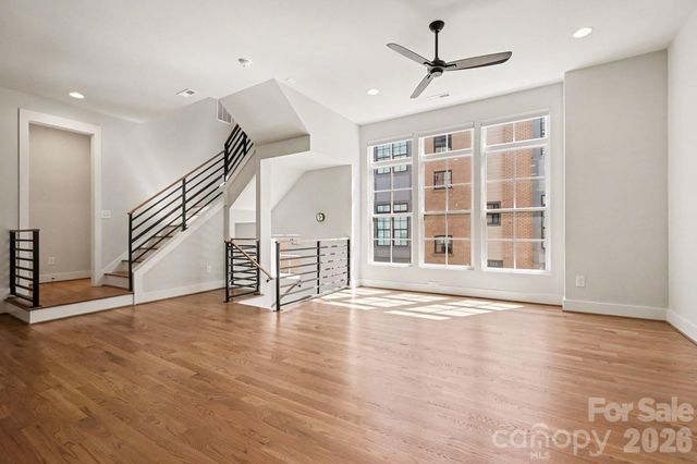 816 Madison Glen Lane, Charlotte, NC 28209