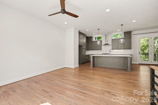 816 Madison Glen Lane, Charlotte, NC 28209