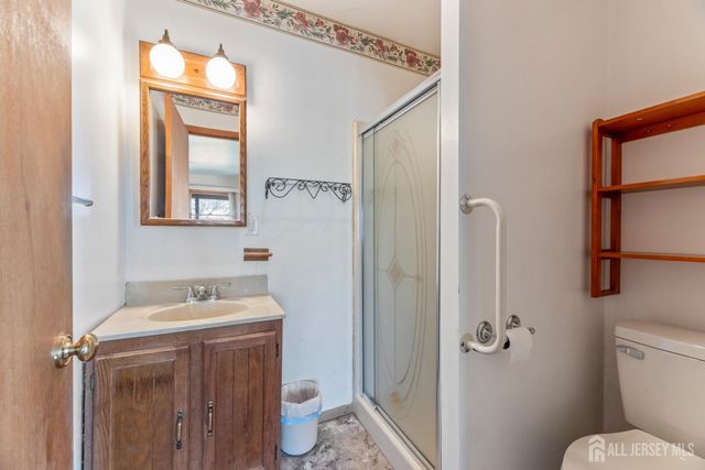 56 Evergreen Terrace, Monroe, NJ 08831