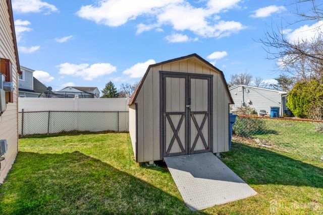 56 Evergreen Terrace, Monroe, NJ 08831