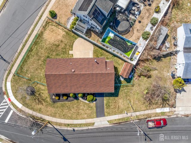 56 Evergreen Terrace, Monroe, NJ 08831