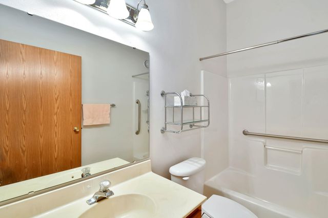 3356 38th Street S, Moorhead, MN 56560