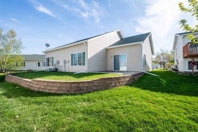 3356 38th Street S, Moorhead, MN 56560