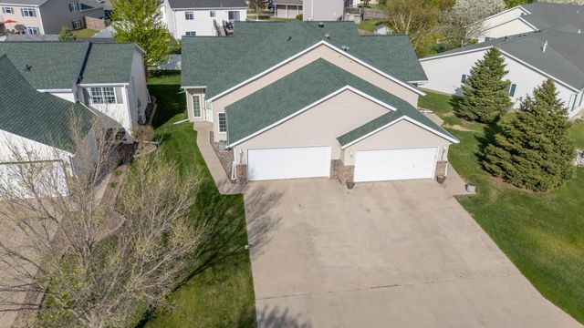 3356 38th Street S, Moorhead, MN 56560