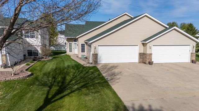 3356 38th Street S, Moorhead, MN 56560