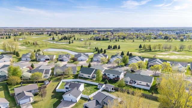 3356 38th Street S, Moorhead, MN 56560