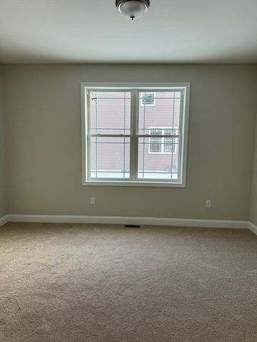 81 Crystal Brook Drive, Springfield, MA 01118