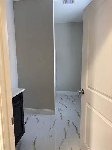 81 Crystal Brook Drive, Springfield, MA 01118