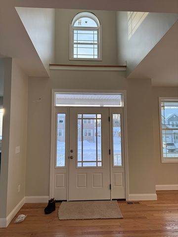 81 Crystal Brook Drive, Springfield, MA 01118