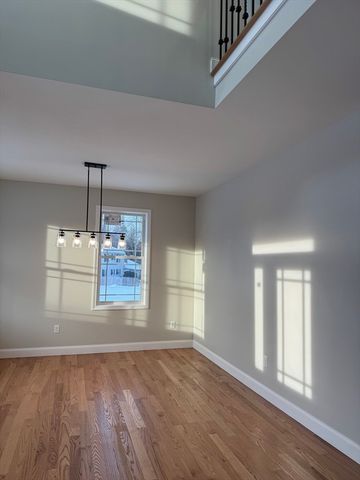 81 Crystal Brook Drive, Springfield, MA 01118