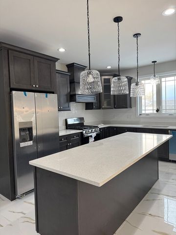 81 Crystal Brook Drive, Springfield, MA 01118