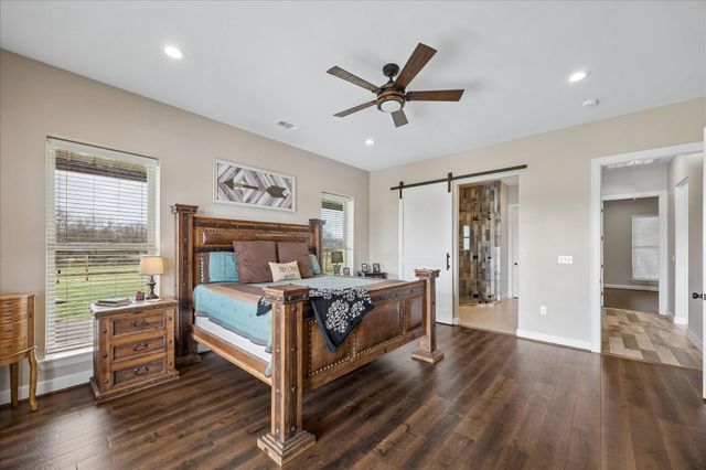 2224 Maler Road, Sealy, TX 77474