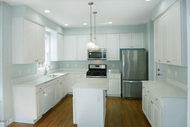 3002 Staffield Lane, Chapel Hill, NC 27516