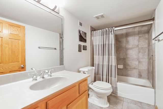 9334 Chestnut Trail, Tinley Park, IL 60487