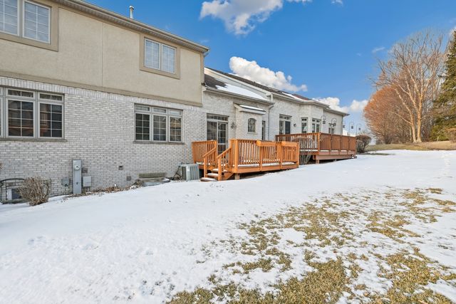 9334 Chestnut Trail, Tinley Park, IL 60487