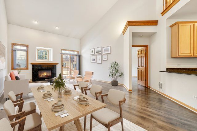 9334 Chestnut Trail, Tinley Park, IL 60487