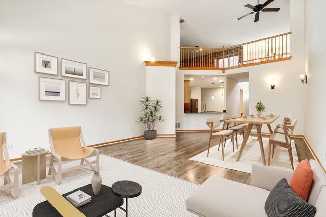 9334 Chestnut Trail, Tinley Park, IL 60487