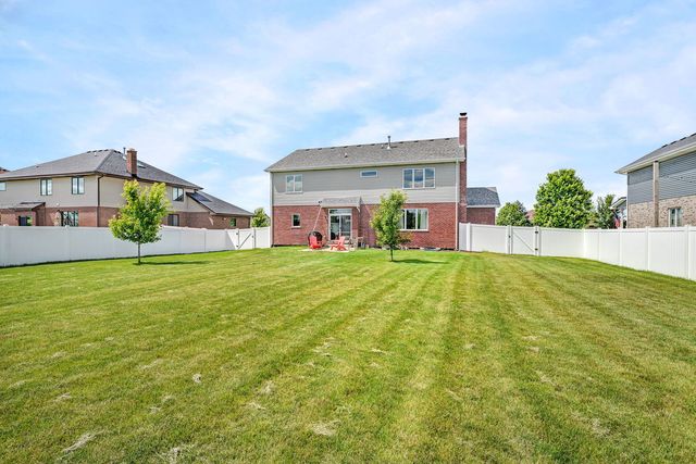 2951 Brett Drive, New Lenox, IL 60451
