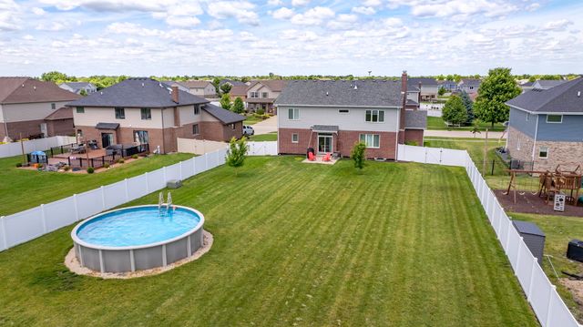 2951 Brett Drive, New Lenox, IL 60451
