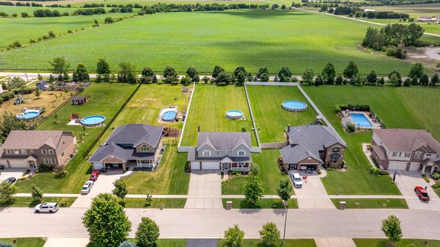 2951 Brett Drive, New Lenox, IL 60451