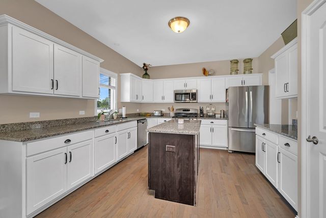 2951 Brett Drive, New Lenox, IL 60451