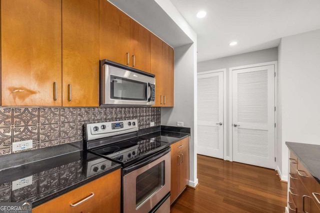 565 Peachtree Street NE 1206, Atlanta, GA 30308