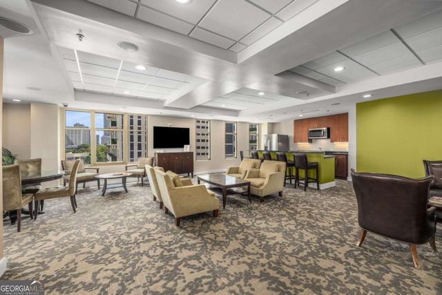 565 Peachtree Street NE 1206, Atlanta, GA 30308