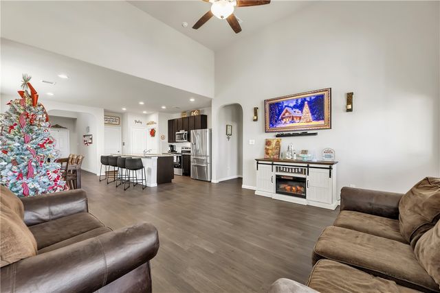 4708 Nopalitos Way Way, Bryan, TX 77807