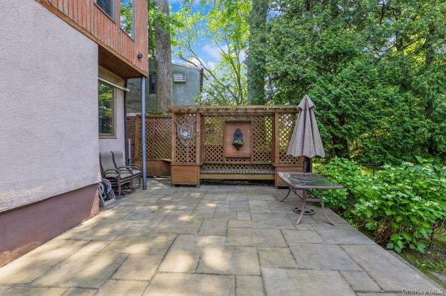 19615 Como Avenue, Holliswood, NY 11423