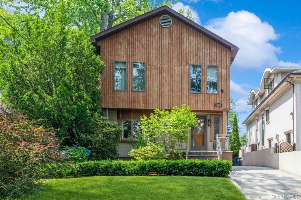 19615 Como Avenue, Holliswood, NY 11423