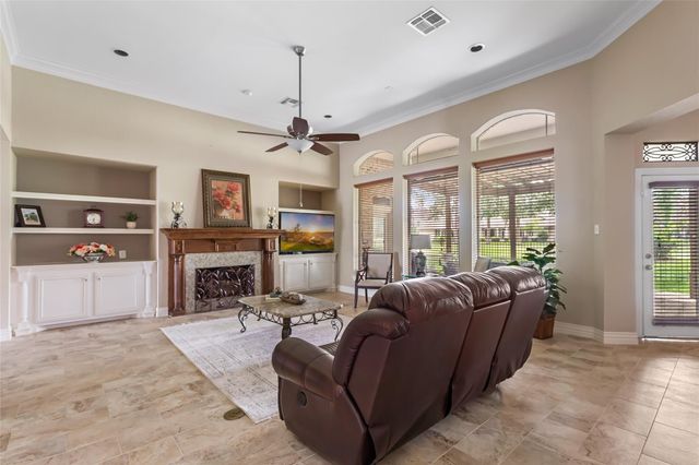 2015 Fairway Green Drive, Kingwood, TX 77339