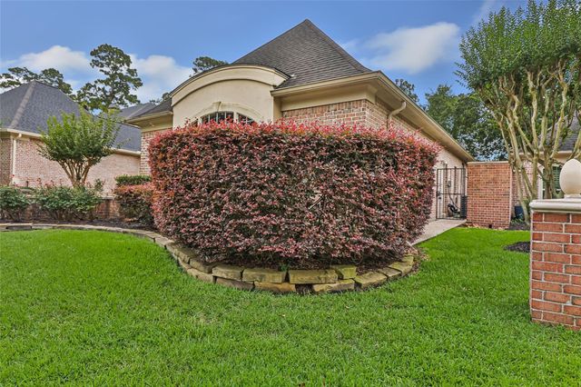 2015 Fairway Green Drive, Kingwood, TX 77339