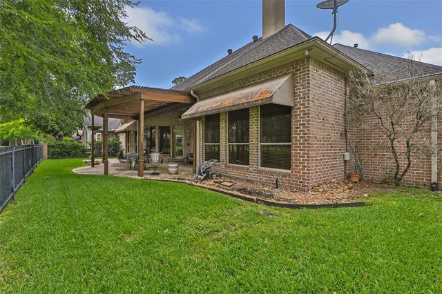 2015 Fairway Green Drive, Kingwood, TX 77339